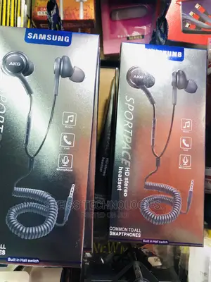 Akg Earphones