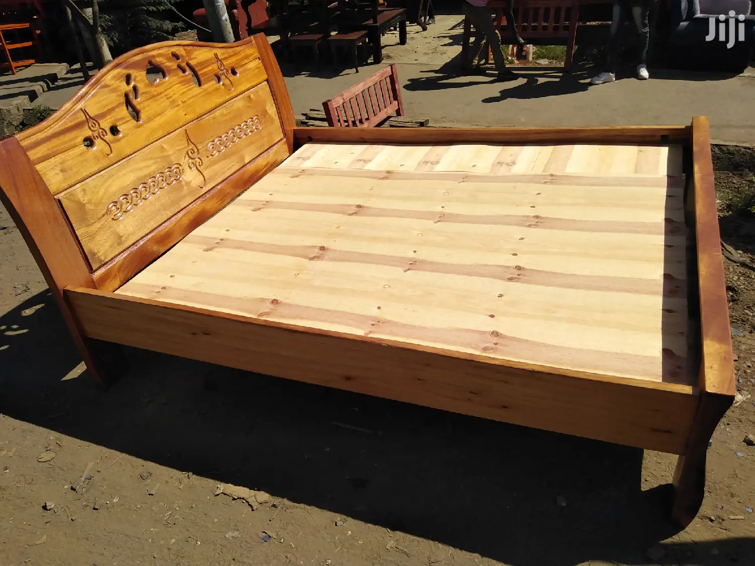 Mahogany Beds 5*6