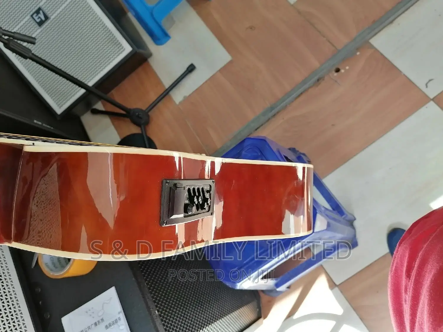 Fender Semiaccoustic Guitar 🎸
