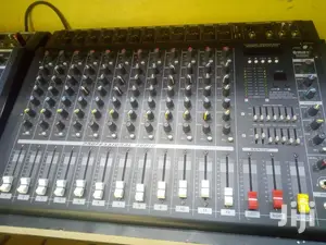 Powered Mixer 12 Channels Omax