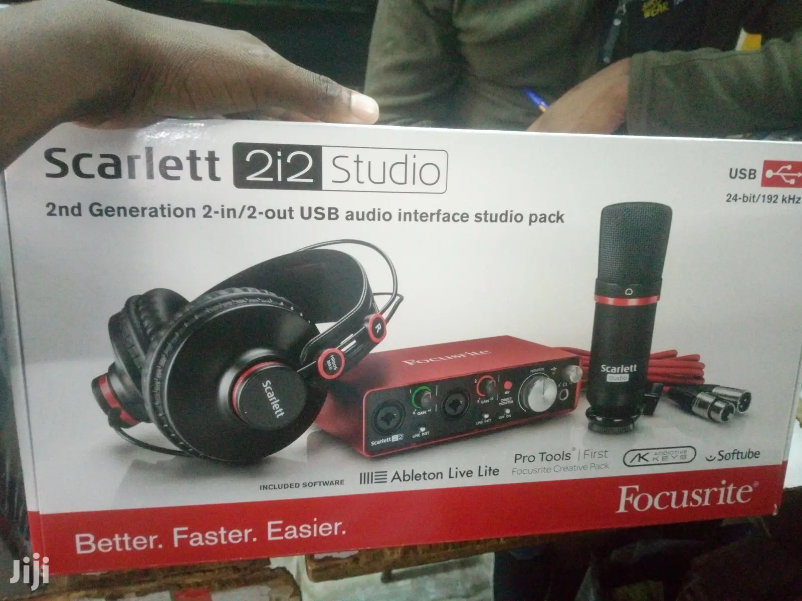 Focusrite 2i2 Complete Package ,