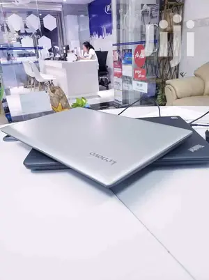 Laptop Lenovo IdeaPad 330 4GB Intel Core I3 HDD 1T