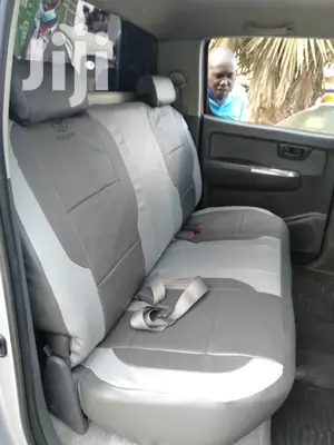 Hilux Seat Covers