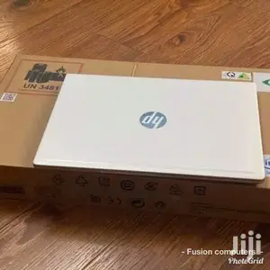 New Laptop HP 8GB Intel Core I7 HDD 1T