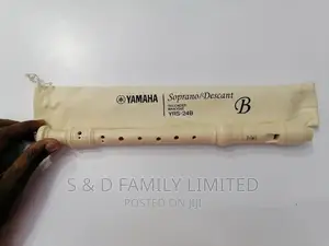 Yamaha Saprano Descant Recorder