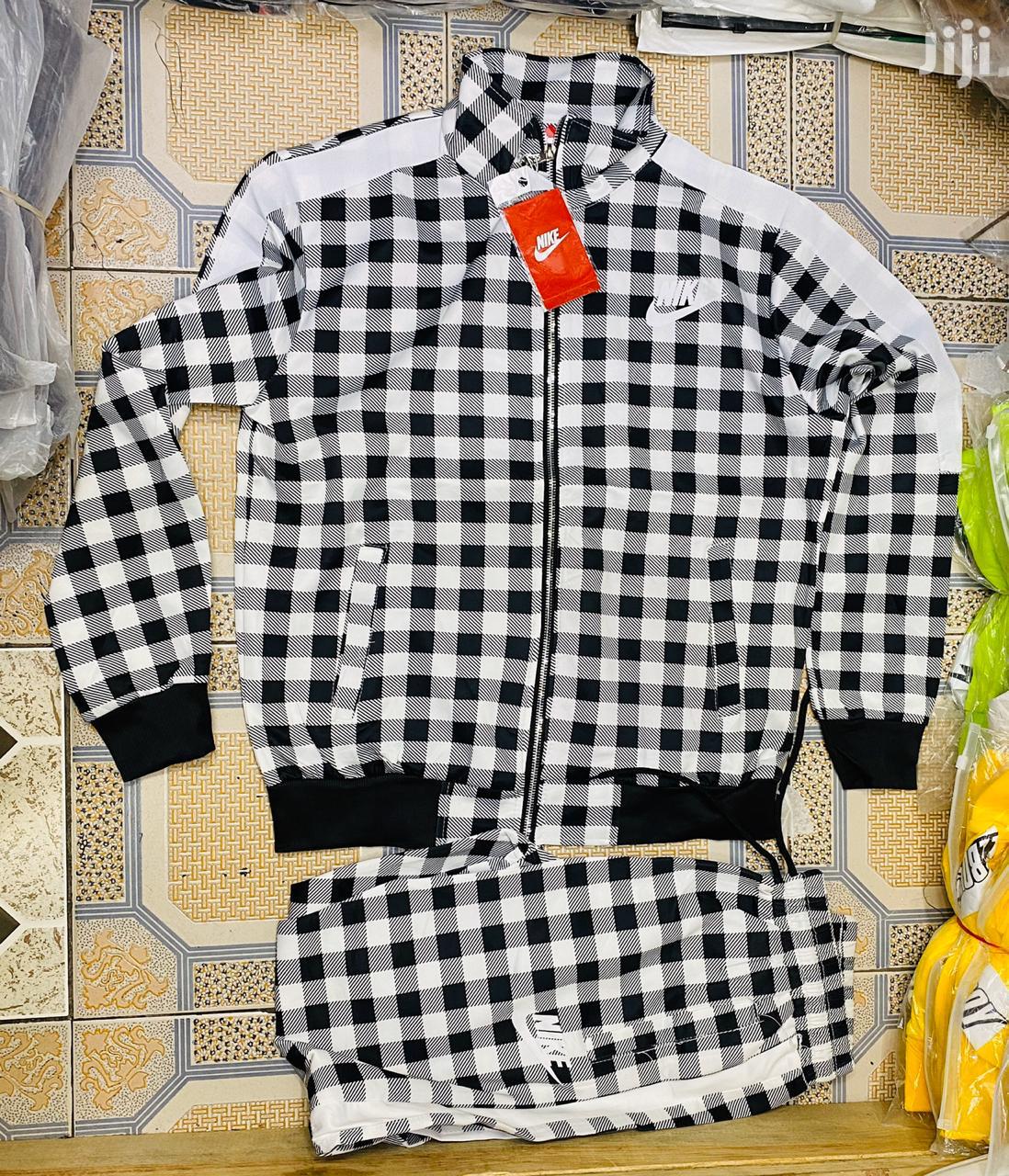 nike checked tracksuit