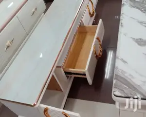 Modern TV Stand With Spacious Drawers