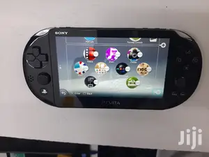 Slim Playstation Vita!!
