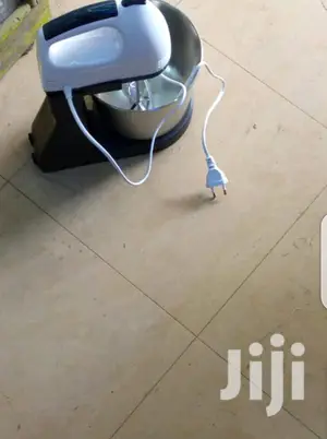 Hand Held Hand Mixer With Bowl