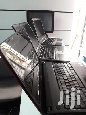 Laptop Dell Latitude 12 5280 2GB Intel Pentium HDD 320GB