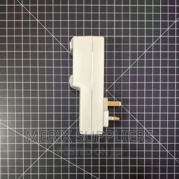 LINIER Fridge Guard 5 Amps Refrigerator Protector