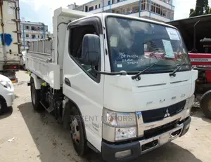 Mitsubishi Tipper 2015 White