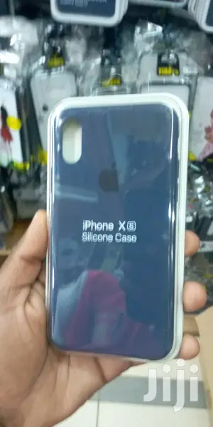 iPhone Xs Silicon Backcase