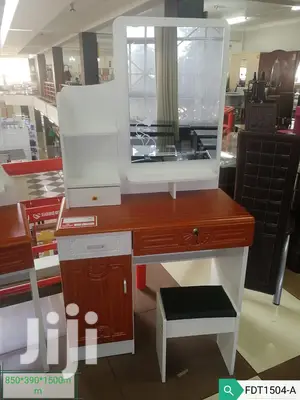 Classy Dresser