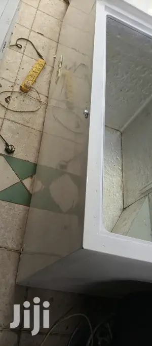 400L Freezer
