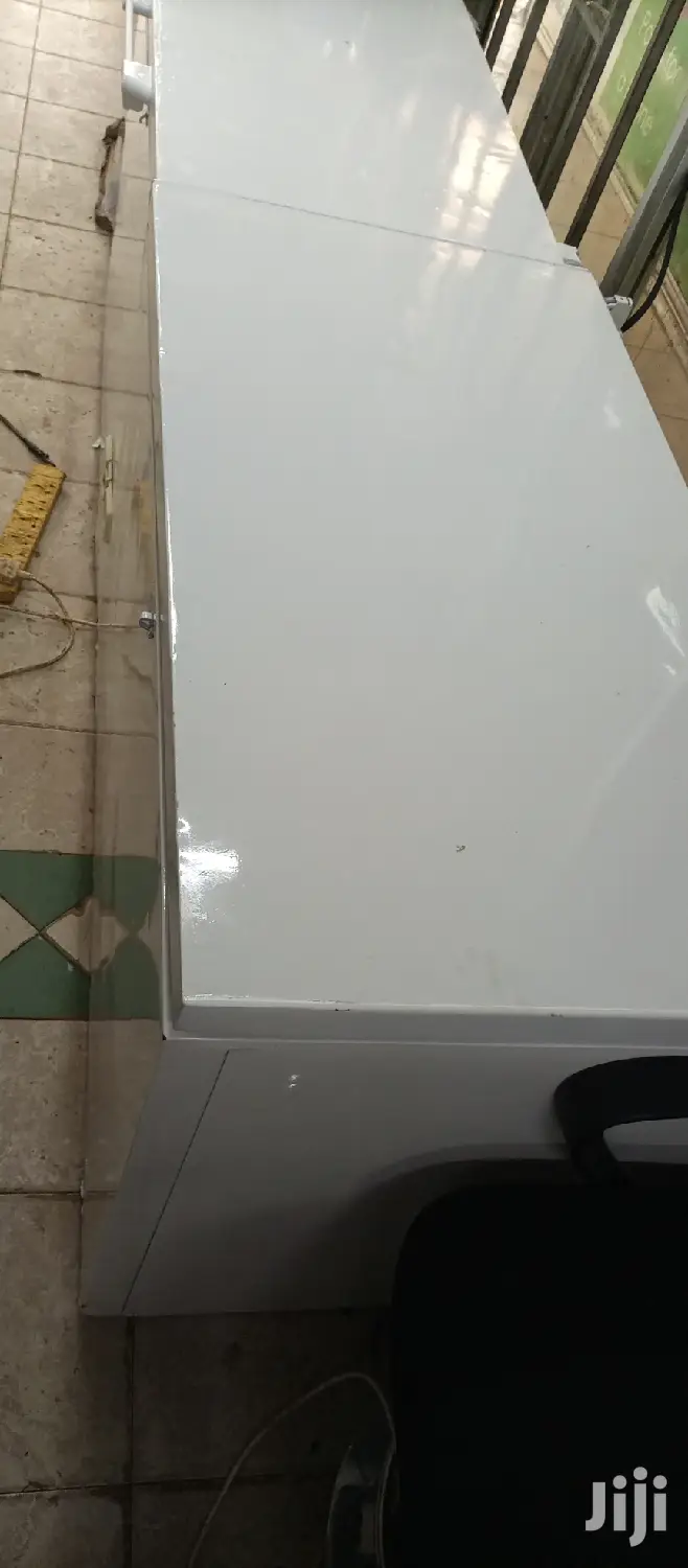 400L Freezer