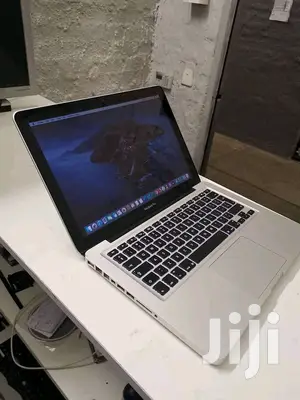 Laptop Apple MacBook Pro 4GB Intel Core 2 Duo HDD 500GB