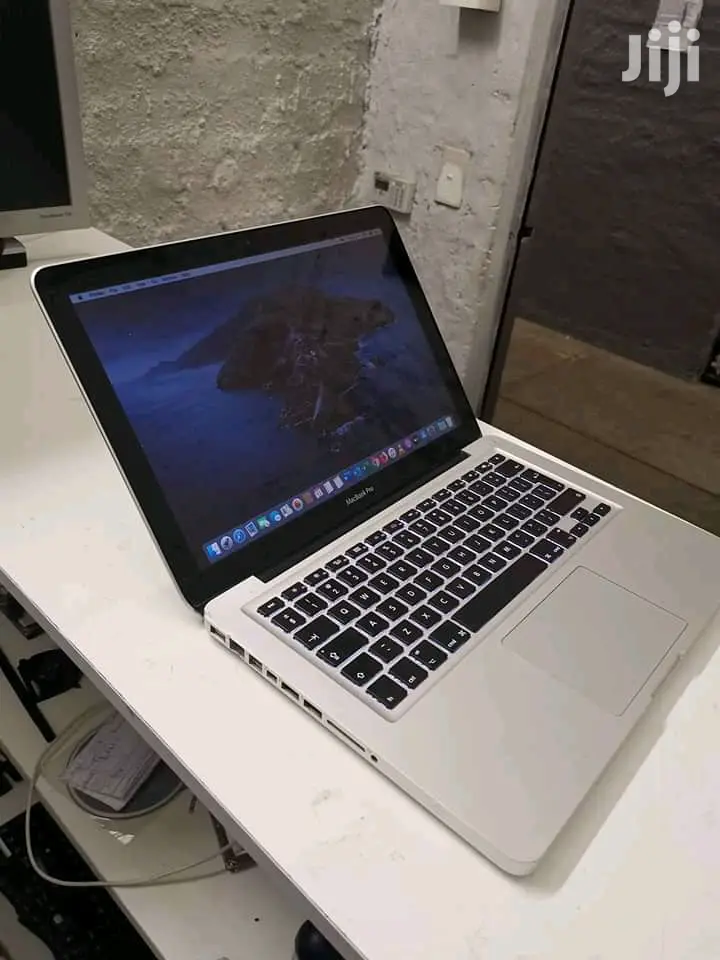 Laptop Apple MacBook Pro 4GB Intel Core 2 Duo HDD 500GB