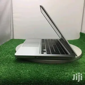 Laptop Apple MacBook Pro 4GB Intel Core 2 Duo HDD 500GB