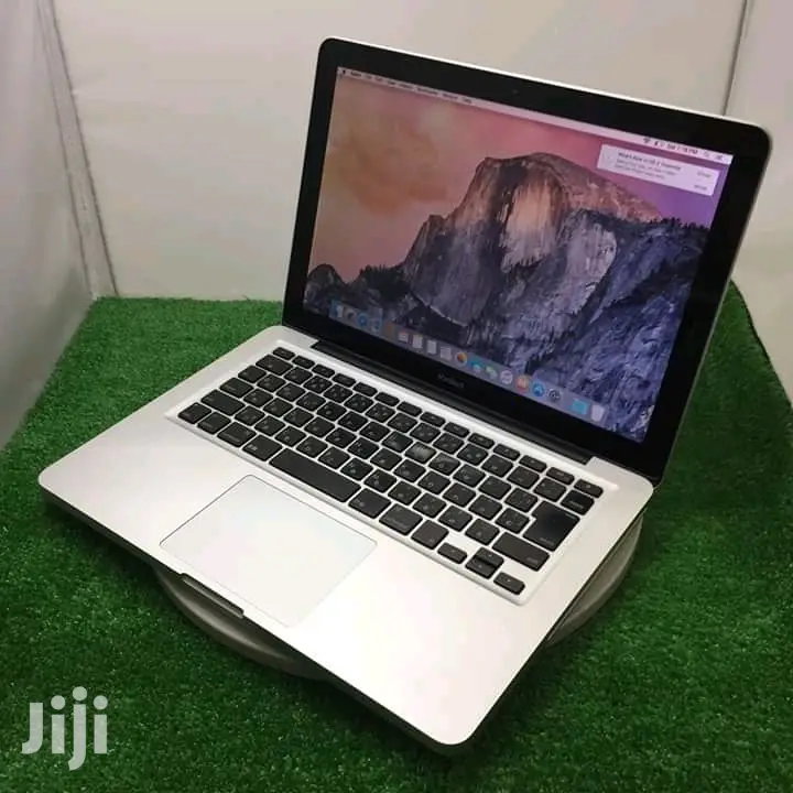 Laptop Apple MacBook Pro 4GB Intel Core 2 Duo HDD 500GB