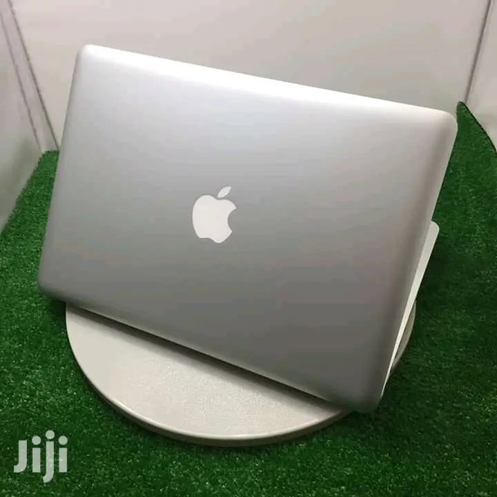 Laptop Apple MacBook Pro 4GB Intel Core 2 Duo HDD 500GB