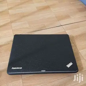 Laptop Lenovo ThinkPad X131e 4GB Intel Core I3 HDD 320GB