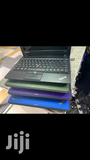 Laptop Lenovo ThinkPad X131e 4GB Intel Core 2 Duo HDD 250GB