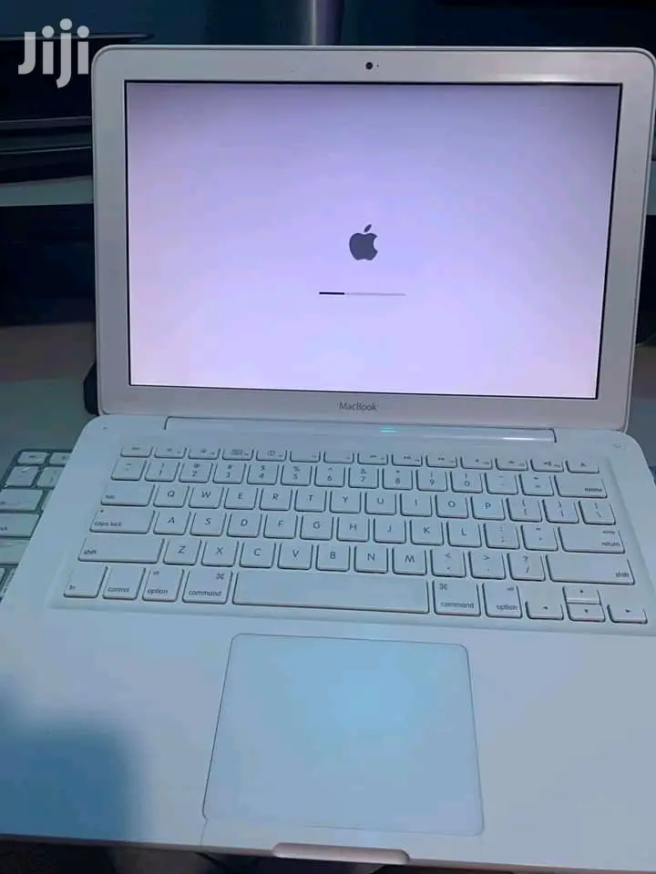 Laptop Apple MacBook 4GB Intel Core 2 Duo HDD 250GB