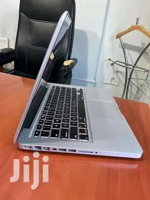 Laptop Apple MacBook Pro 4GB Intel Core 2 Duo HDD 500GB