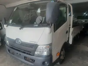 Toyota Dyna 2013 White for Sale