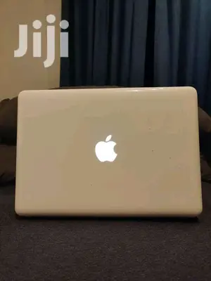 Laptop Apple MacBook 4GB Intel Core 2 Duo HDD 250GB