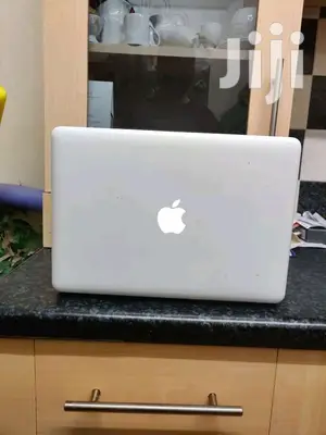 Laptop Apple MacBook 4GB Intel Core 2 Duo HDD 250GB
