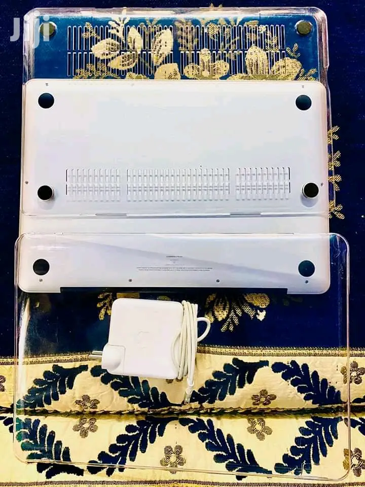 Laptop Apple MacBook Pro 4GB Intel Core 2 Duo HDD 500GB
