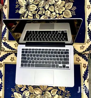 Laptop Apple MacBook Pro 4GB Intel Core 2 Duo HDD 500GB