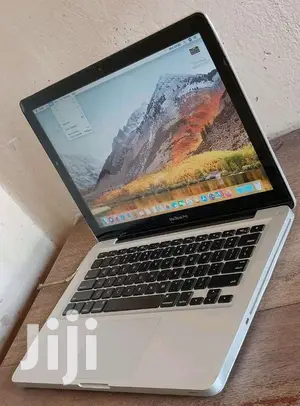 Laptop Apple MacBook Pro 4GB Intel Core 2 Duo HDD 500GB
