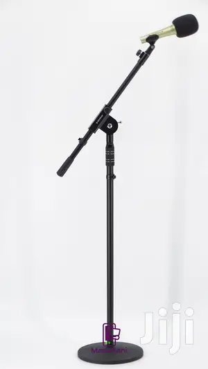 Boyong Extra Heavy Duty Microphone Stand With Cast Iron Roun