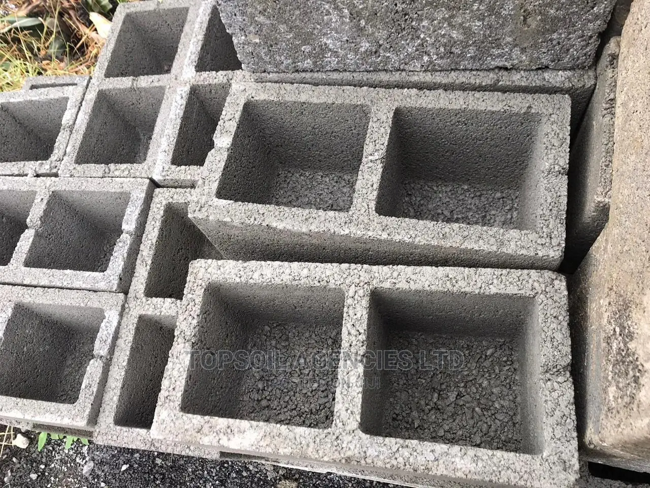 Hollow Blocks Pots