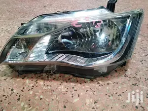Fielder/Axio 2012/13/14 Non-Xenon Headlights