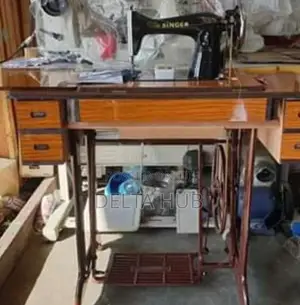 Singer Sewing Machine