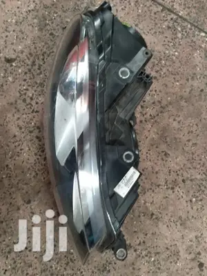 Volkswagen Golf Mack 6 Xenon Headlights