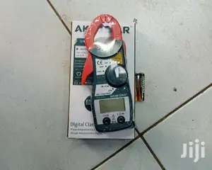 Digital Clamp Metre