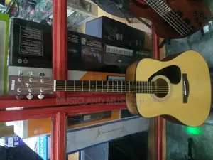 Yamaha F310 Acoustic Guitar