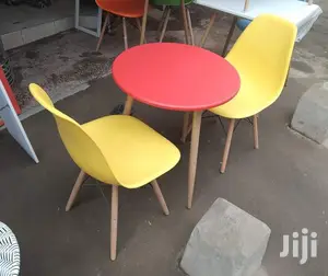 Eames Table Plus 2 Chairs