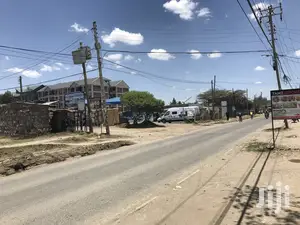 1/4 Acre Syokimau Touching Tarmac