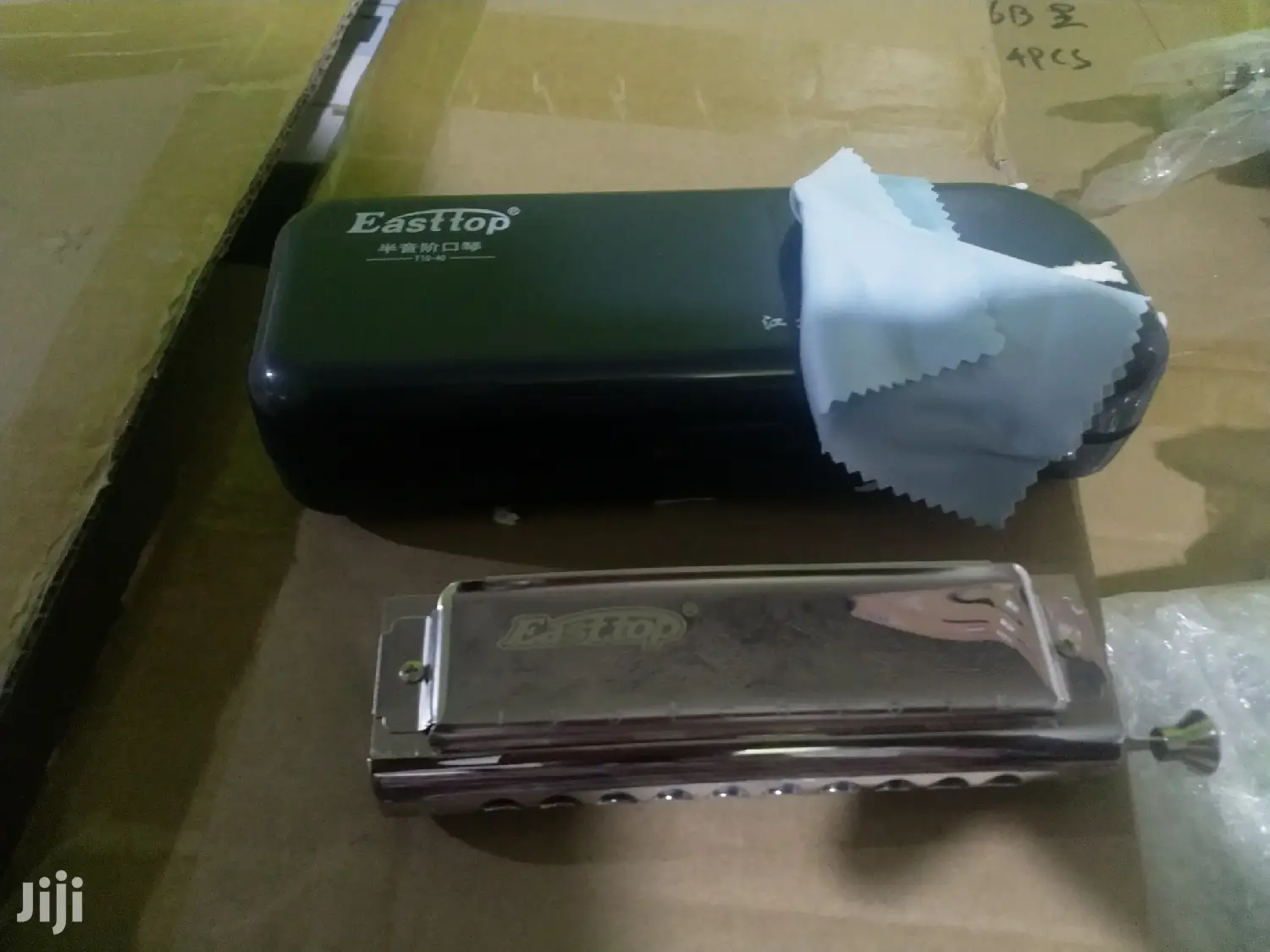 Chromatic Harmonica With Scale Changer