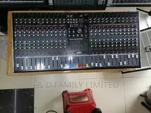 Yamaha 24 Channels Plain Mixer
