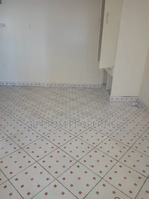 Studio to Let in South B