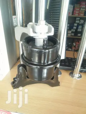 Honda Civic Hybrid Right Engine Mount