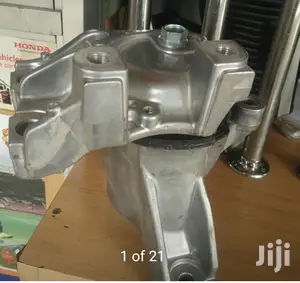 Honda CRV RE3/4 Engine Mount