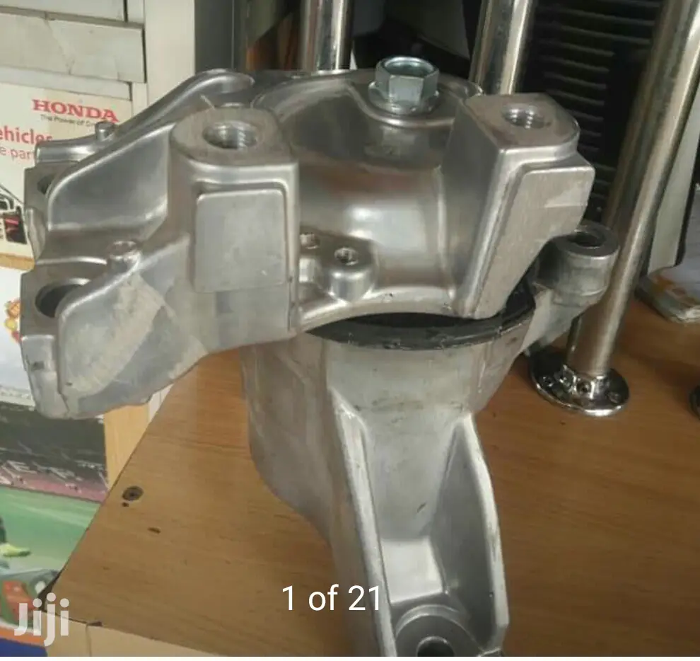 Honda CRV RE3/4 Engine Mount